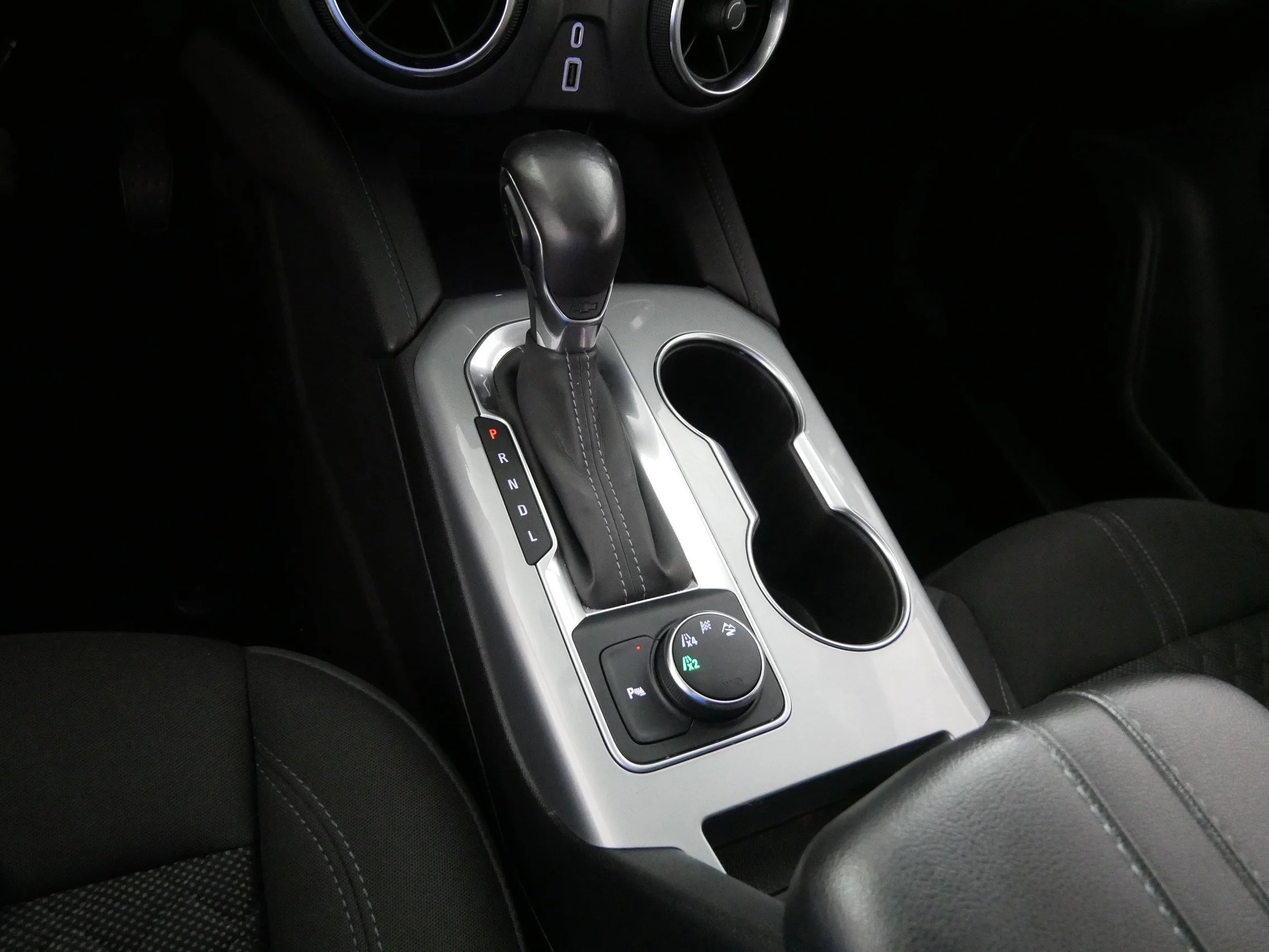 Used 2020 Black Chevrolet LT image 24