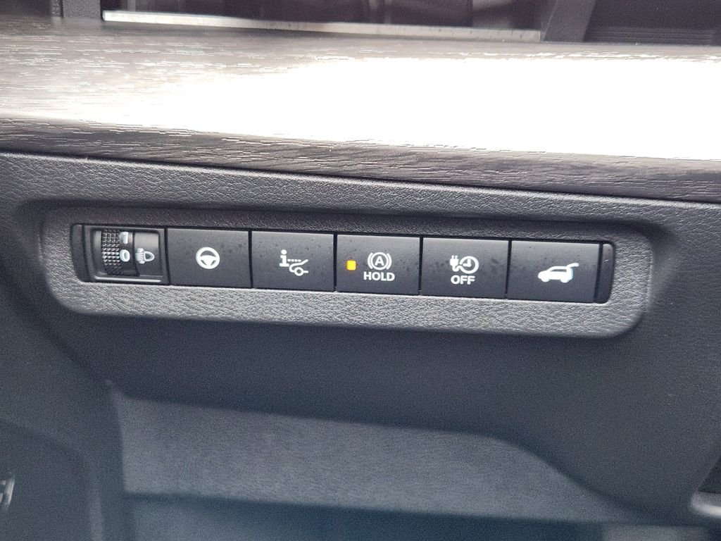 Used 2023 Gray Nissan EVOLVE+ image 19