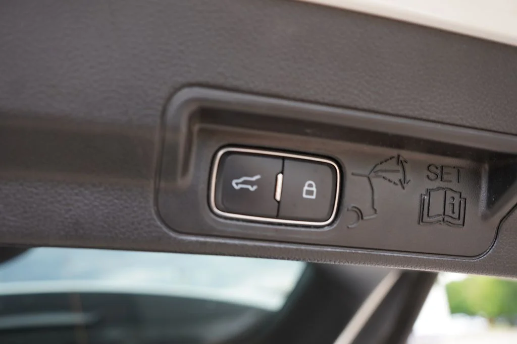Used 2020 White Ford XLT image 23