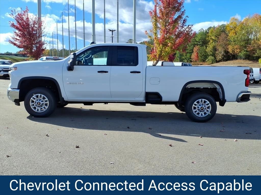New 2026 Summit White Chevrolet WT image 31