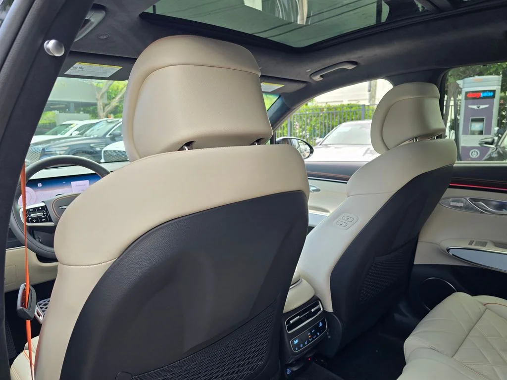 New 2026 White Genesis 3.5T Sport Prestige image 11