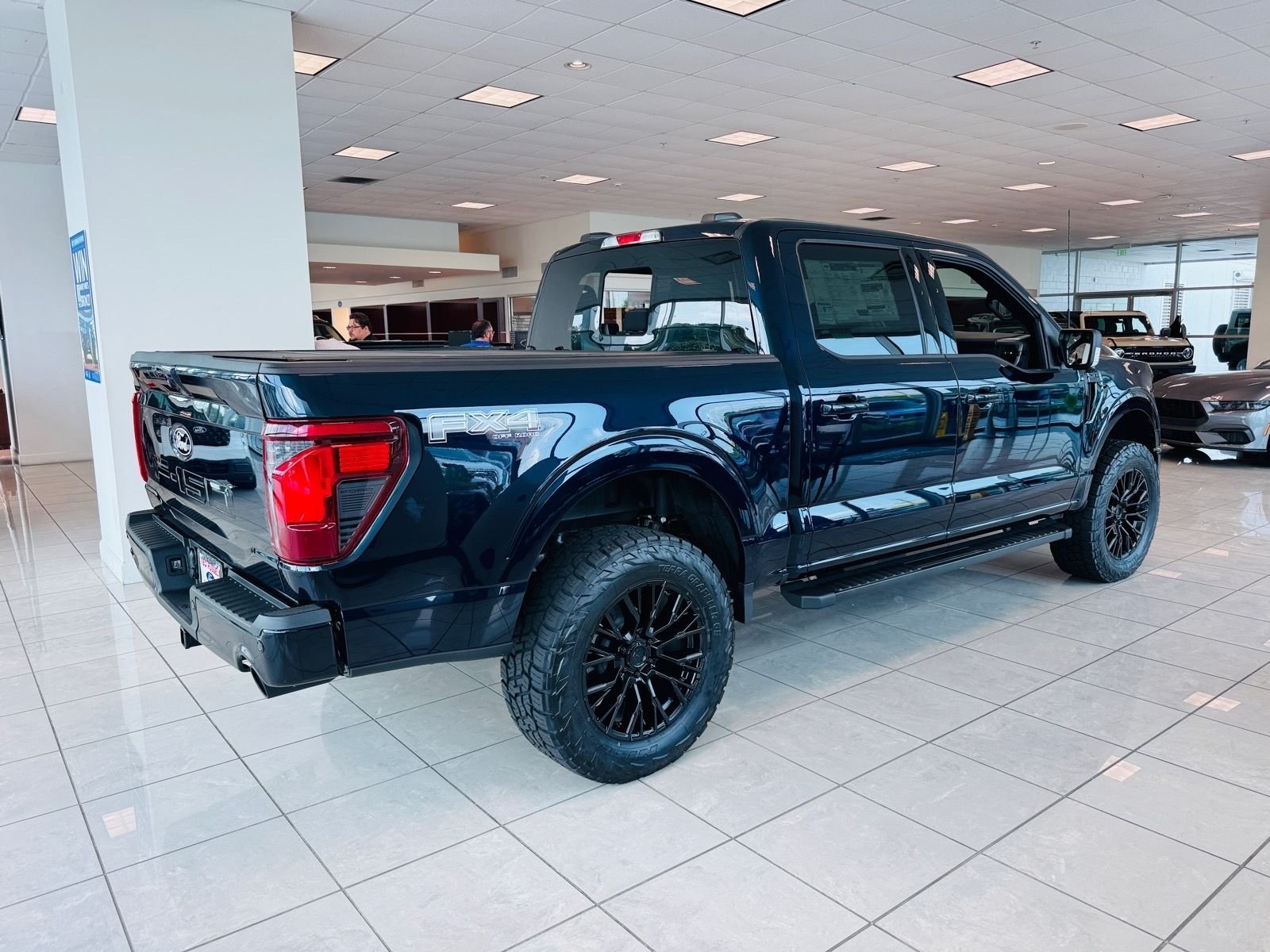 New 2026 Antimatter Blue Metallic Ford XLT image 4