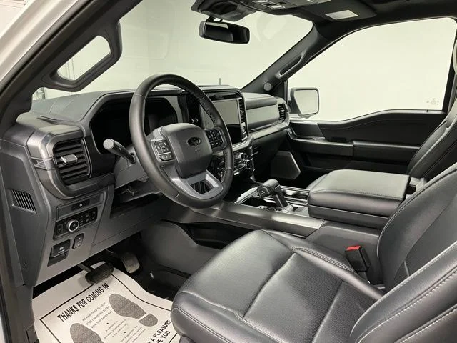 Used 2025 White Ford Lariat image 19