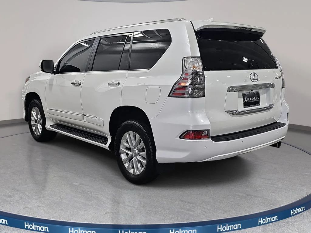 Used 2019 White Lexus 460 image 8