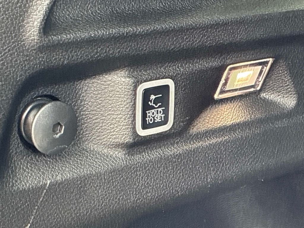 Used 2024 Black Jeep Altitude X image 13