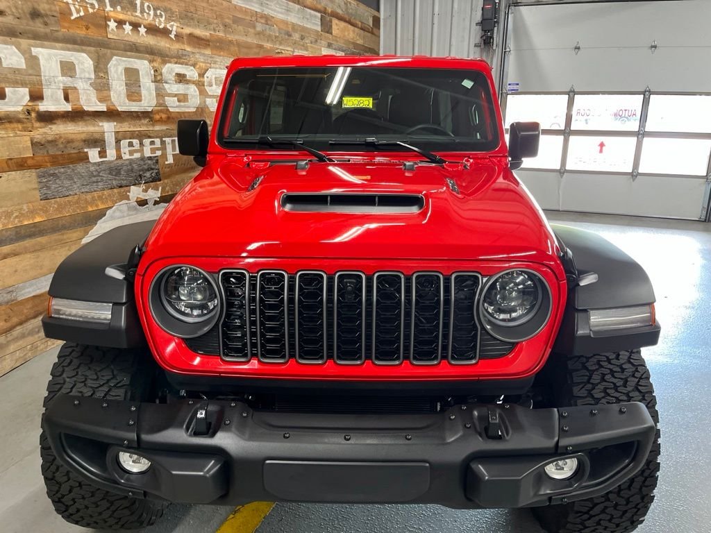 New 2026 Firecracker Red Clear-Coat Exterior Paint Jeep Moab 392 image 8