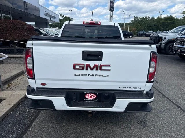 Used 2021 White GMC Denali image 7