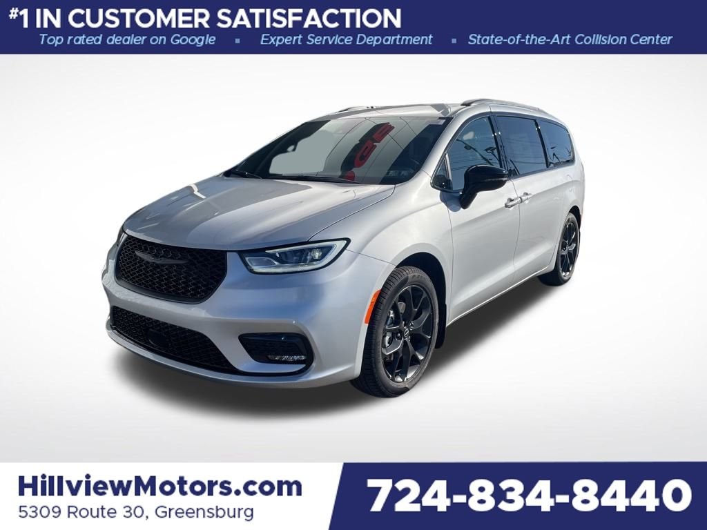 2026 Chrysler Pacifica Select