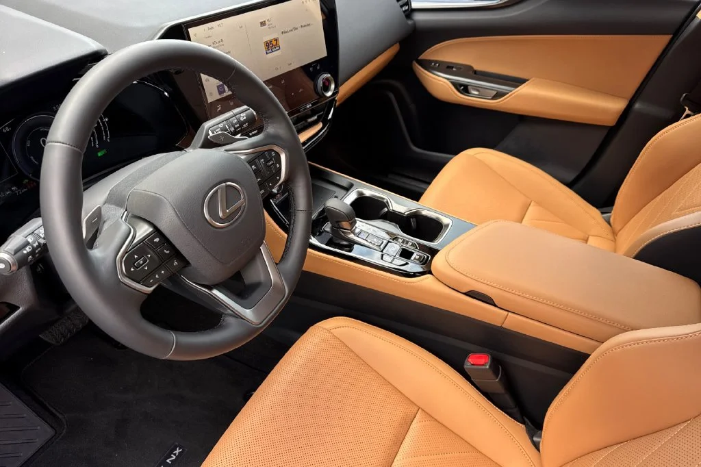 2026 Lexus NX 450h+ Premium - Photo 10