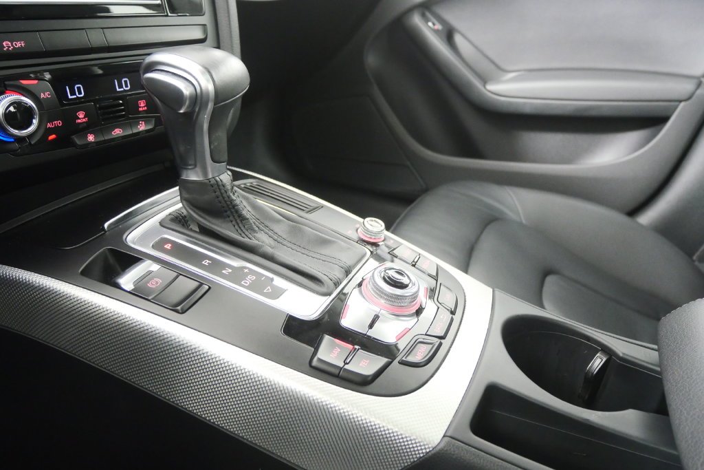 Used 2015 Silver Metallic Audi 2.0T Premium image 25