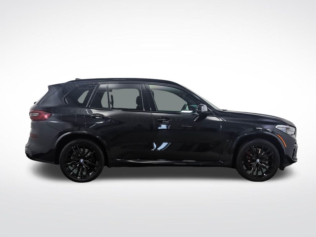 Used 2022 Black Sapphire Metallic BMW M50i image 6