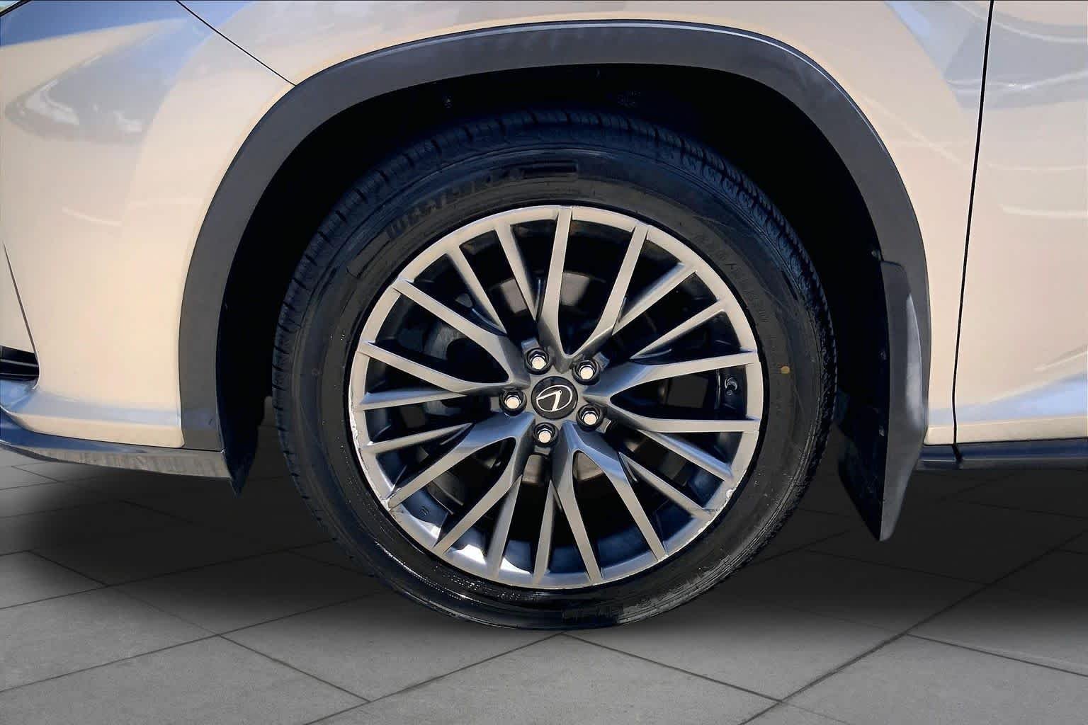 Used 2019 Atomic Silver Lexus F SPORT image 11