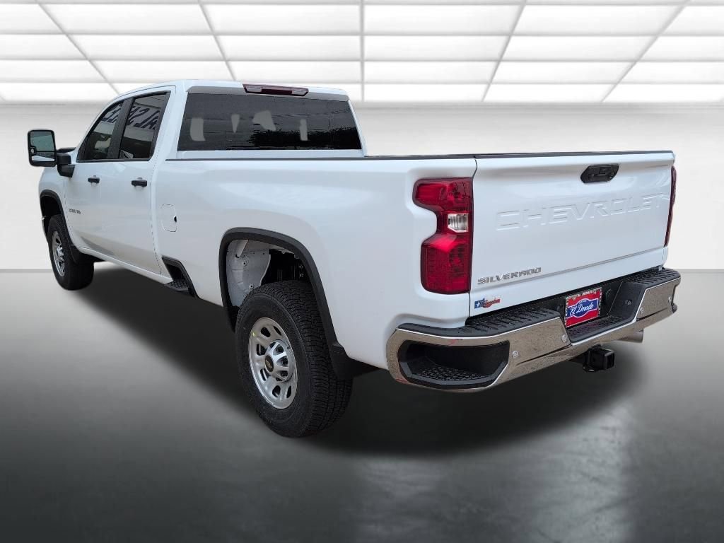 New 2026 Summit White Chevrolet WT image 2