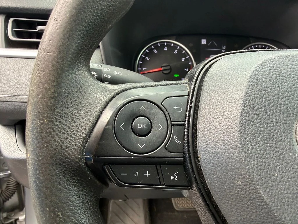 Used 2019 Silver Sky Metallic Toyota LE image 11
