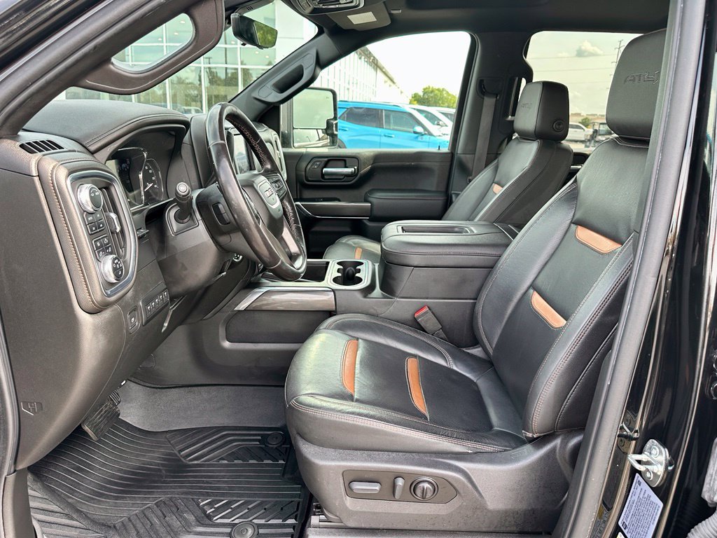 Used 2022 Black GMC AT4 image 15