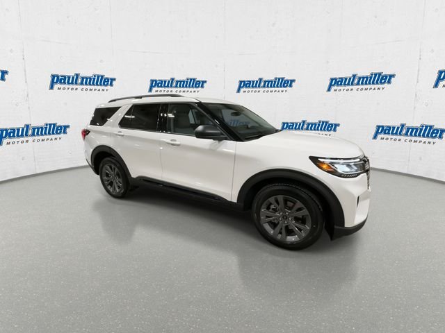 New 2026 Star White Metallic Tri-Coat Ford Active image 13