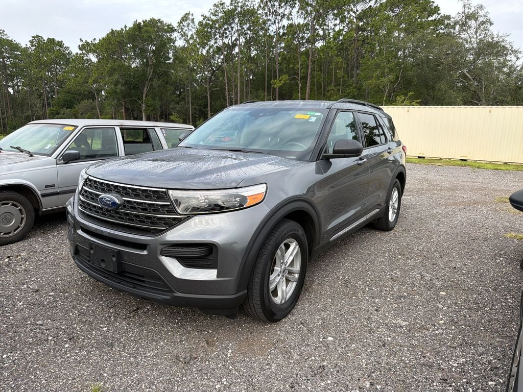 Used 2022 Gray Ford XLT image 1
