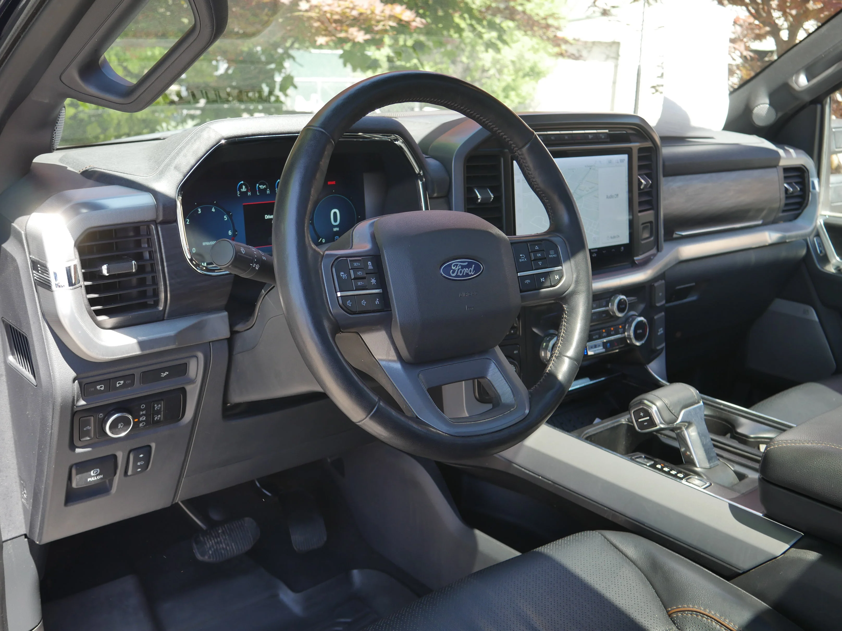 Certified Used 2024 Blue Metallic Ford LARIAT image 4