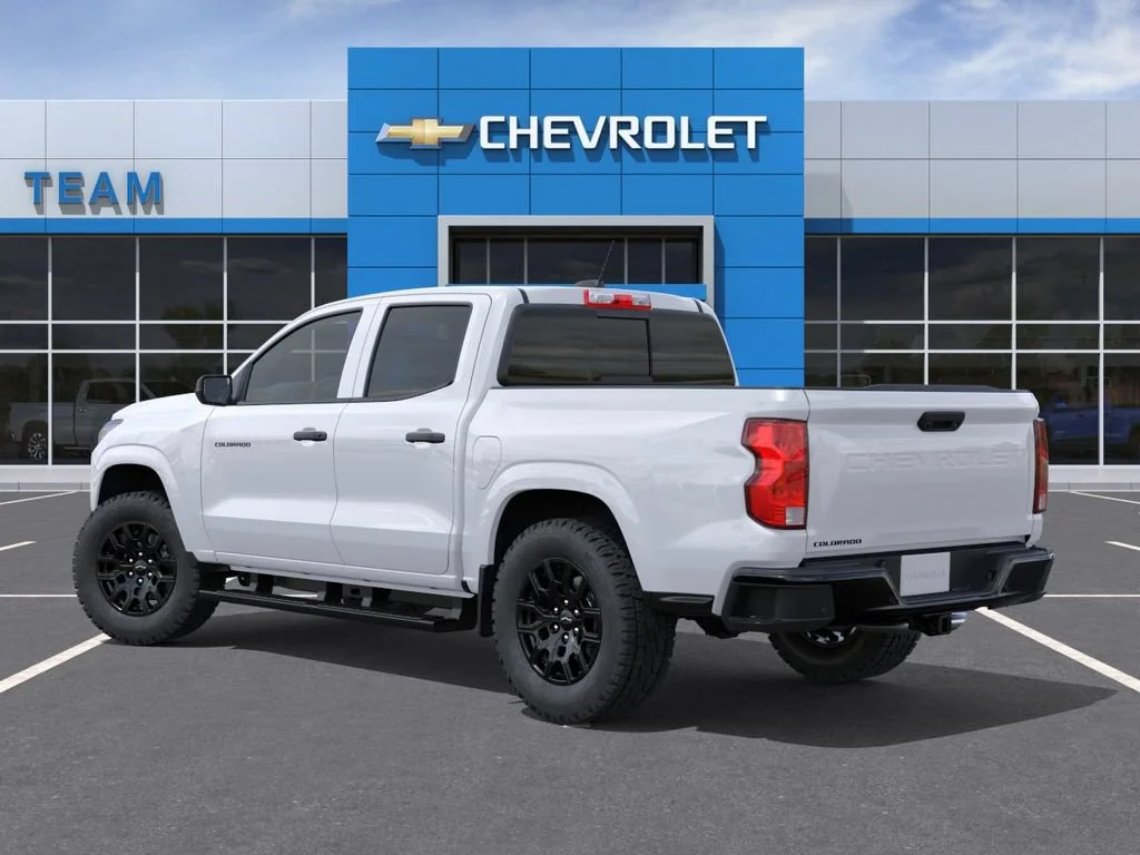 New 2026 Summit White Chevrolet WT image 3