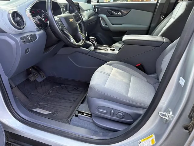 Used 2020 SILVER ICE METALLIC Chevrolet LT image 9