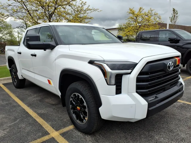 2026 Toyota Tundra SR5 CREWMAX