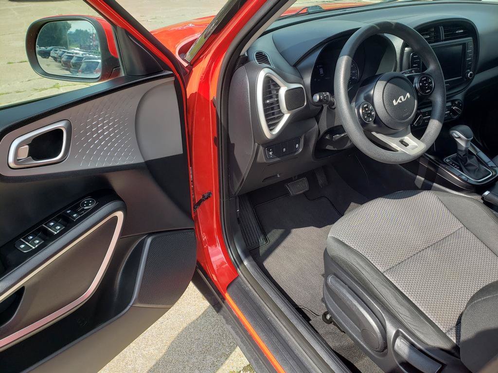 Used 2022 Inferno Red Kia LX image 11