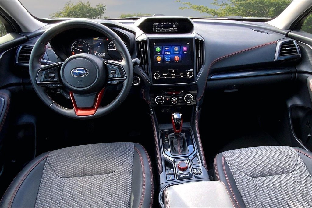 Used 2024 Silver Subaru Sport image 7