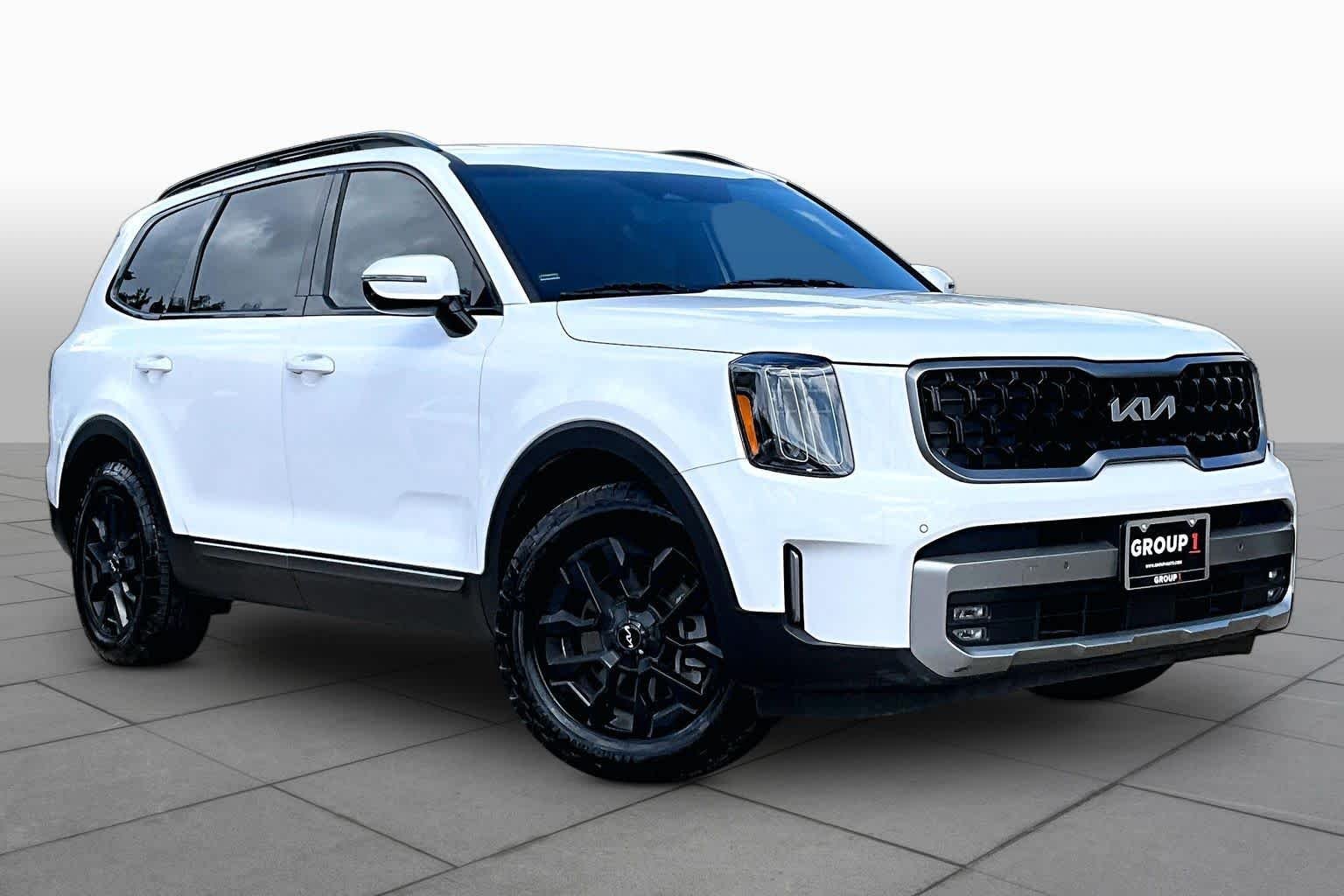 Used 2023 Glacial White Pearl Kia SX Prestige X-Pro image 3