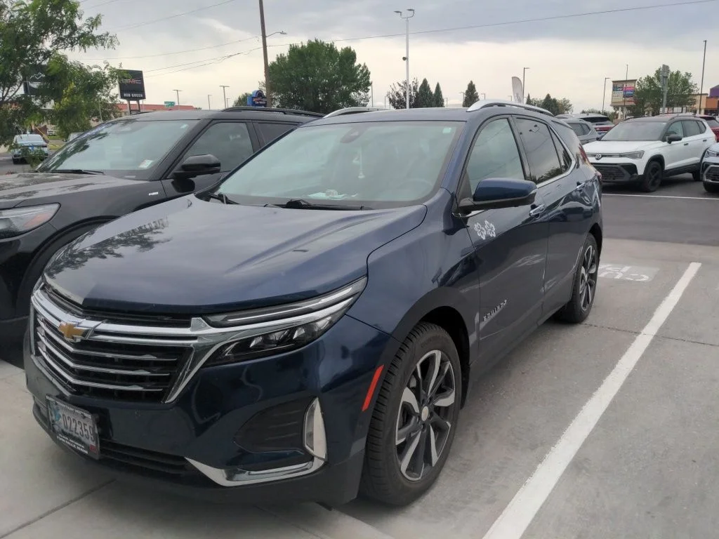 Used 2022 Blue Chevrolet Premier image 1