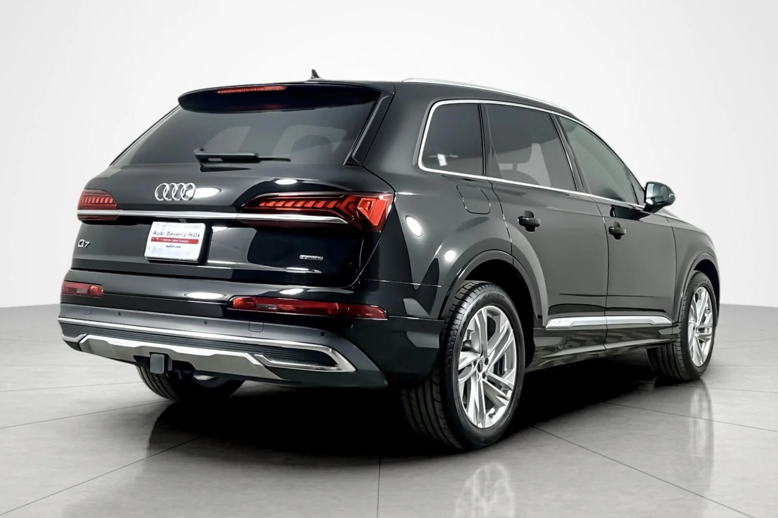 Used 2023 Mythos Black Metallic Audi Premium 45 TFSI quattro image 5