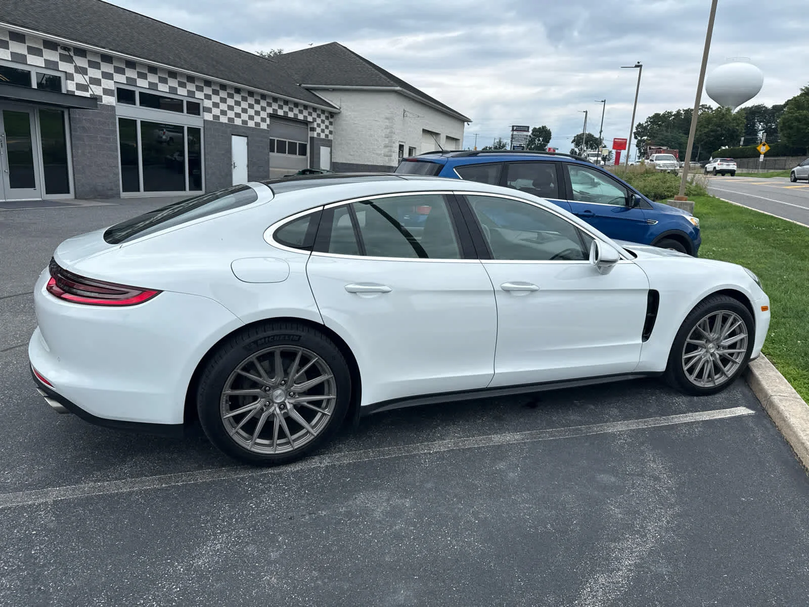 Used 2017 Carrara White Metallic Porsche 4S image 7
