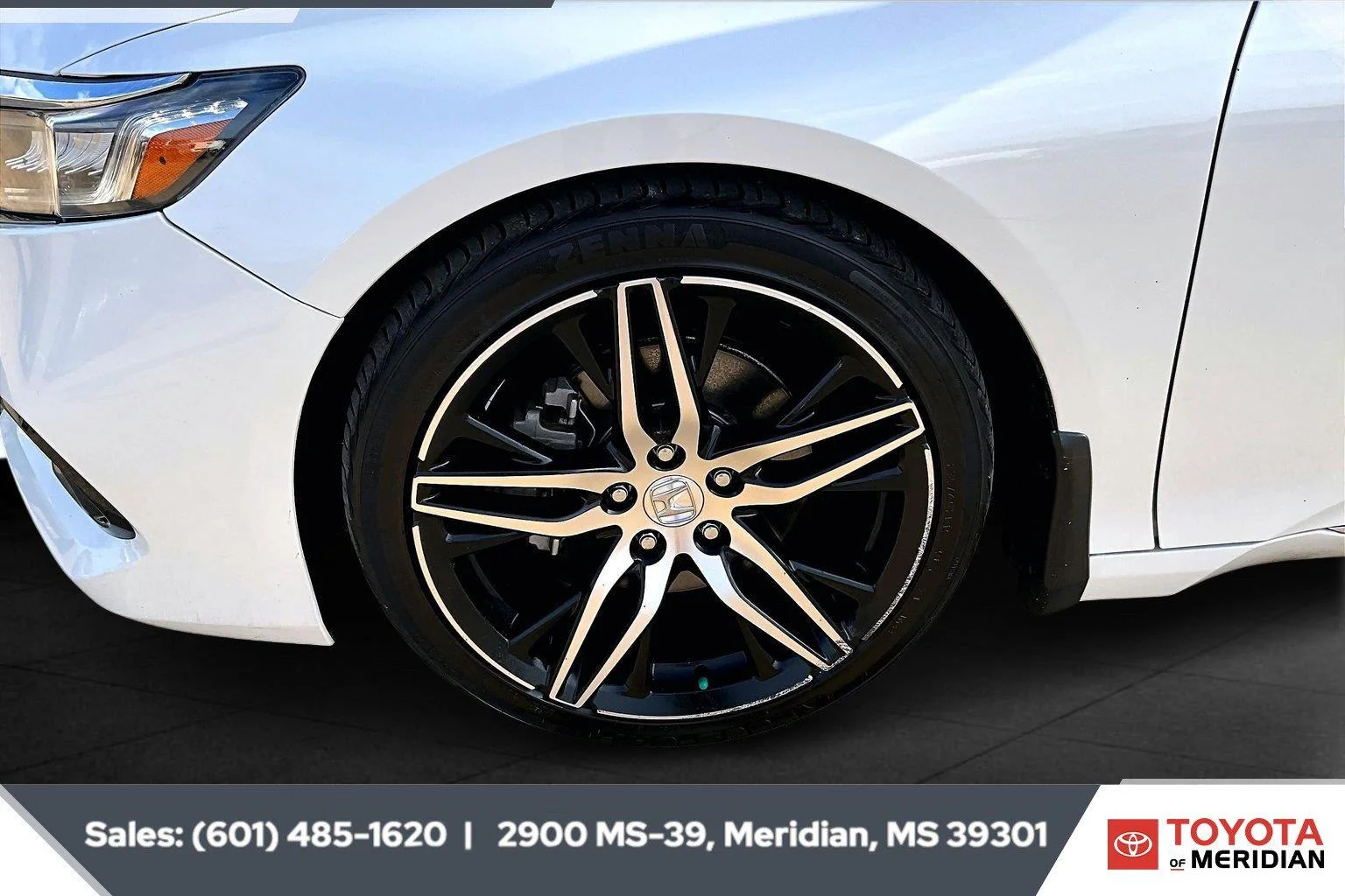 Used 2021 Platinum White Pearl Honda Touring image 7