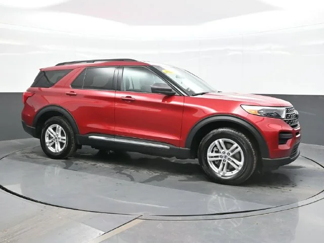 Used 2023 Red Ford XLT image 7