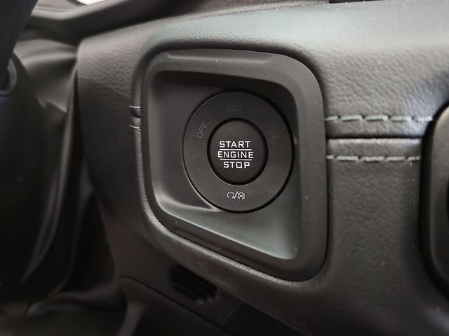 2025 Jeep Wrangler 4-Door Sahara - Photo 17