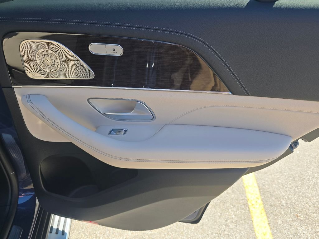 New 2026 Twilight Blue Metallic Mercedes-Benz GLE 53 AMG® image 23