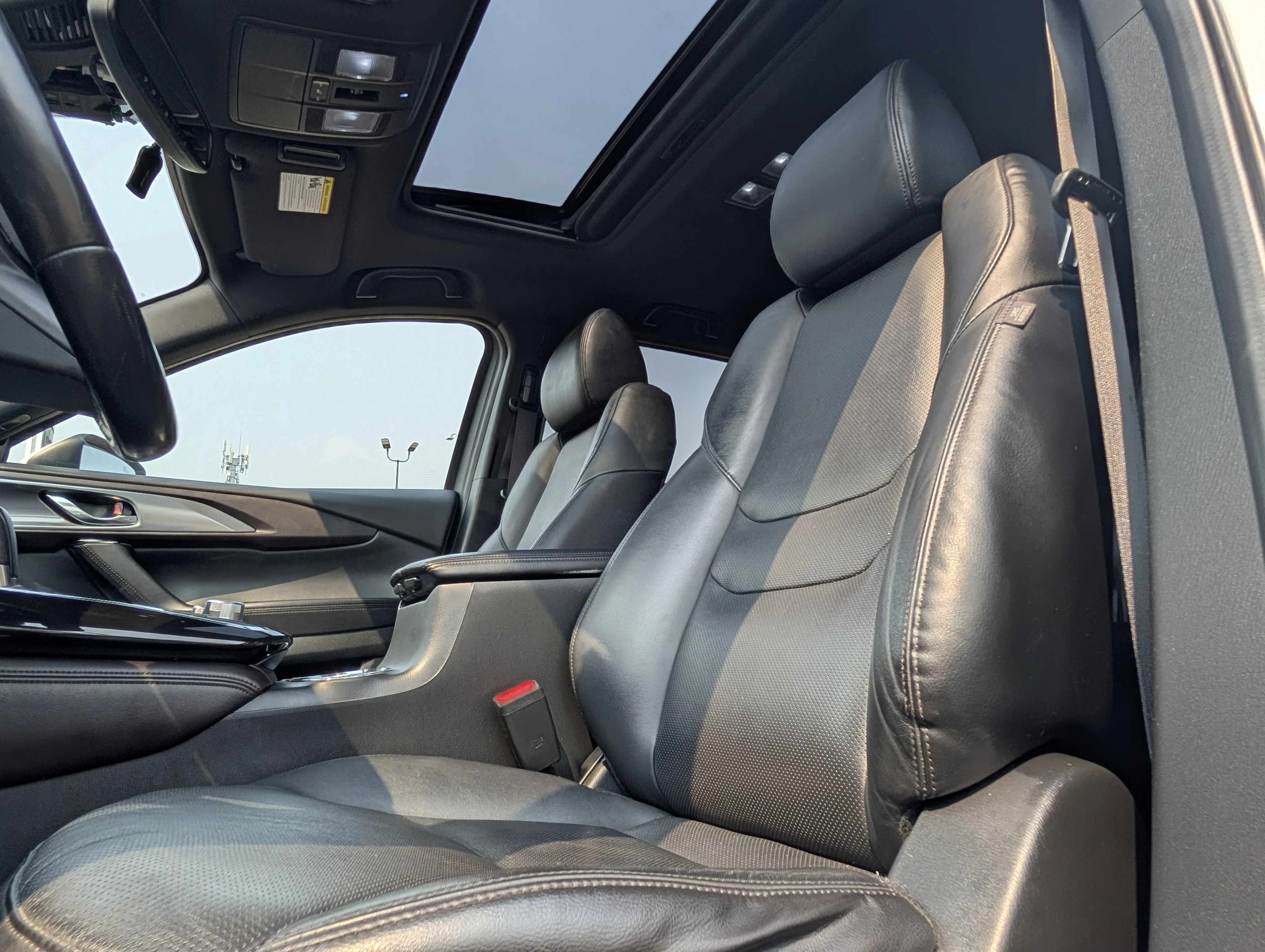 Used 2017 White Mazda GT image 19