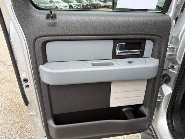 Used 2014 Ingot Silver Metallic Ford XLT image 12