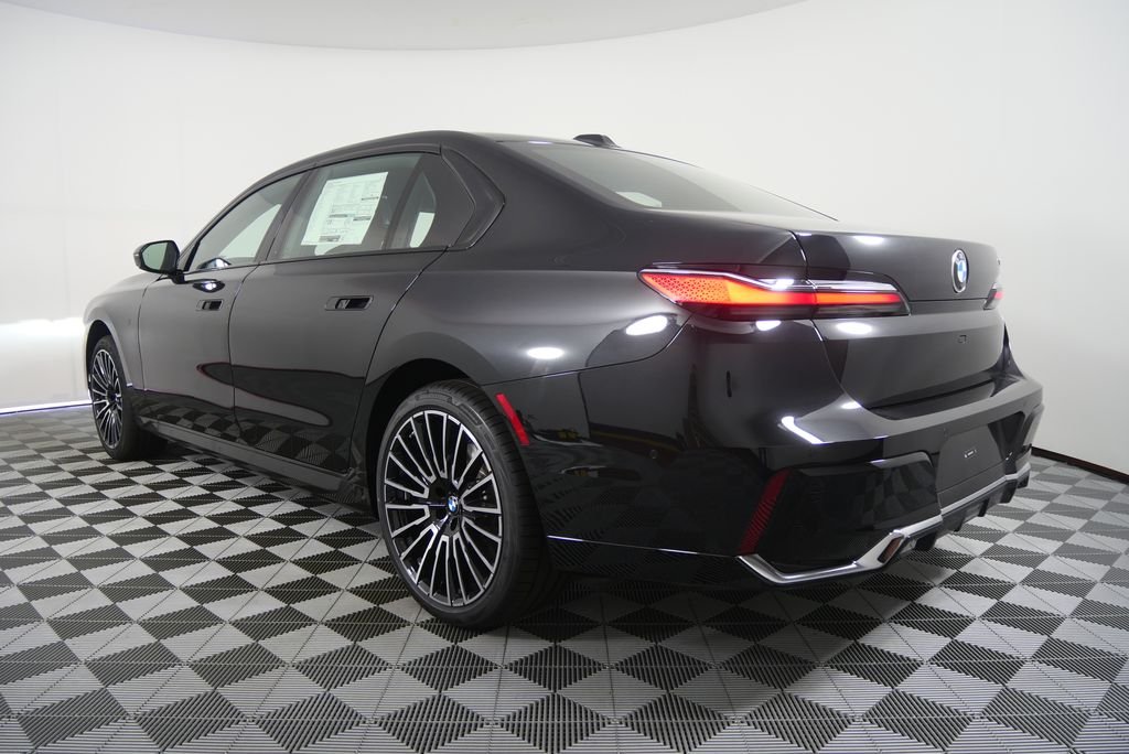 New 2026 Black Sapphire Metallic BMW 740i image 5