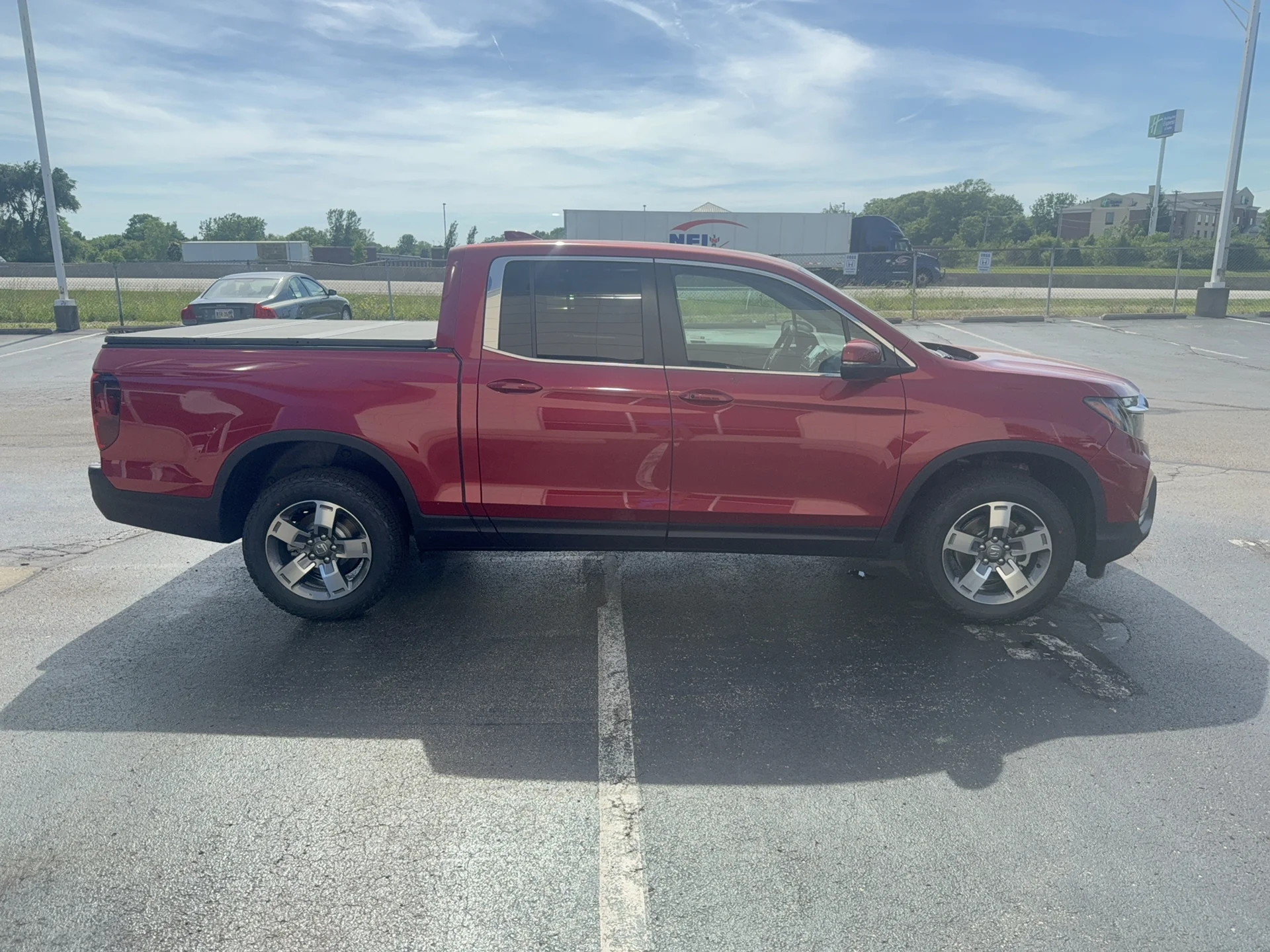 New 2026 Radiant Red Metallic II Honda RTL image 4