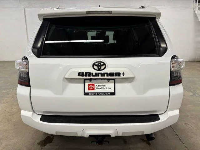 2022 Toyota 4Runner SR5 Premium - Photo 6