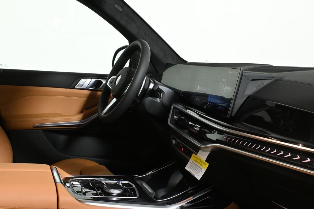 Used 2027 Black BMW xDrive40i image 33