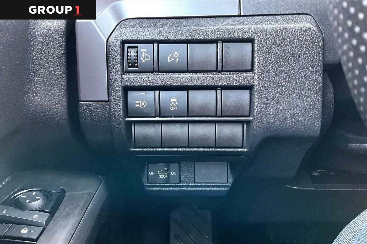 Certified Used 2025 Ice Cap Toyota SR5 image 32