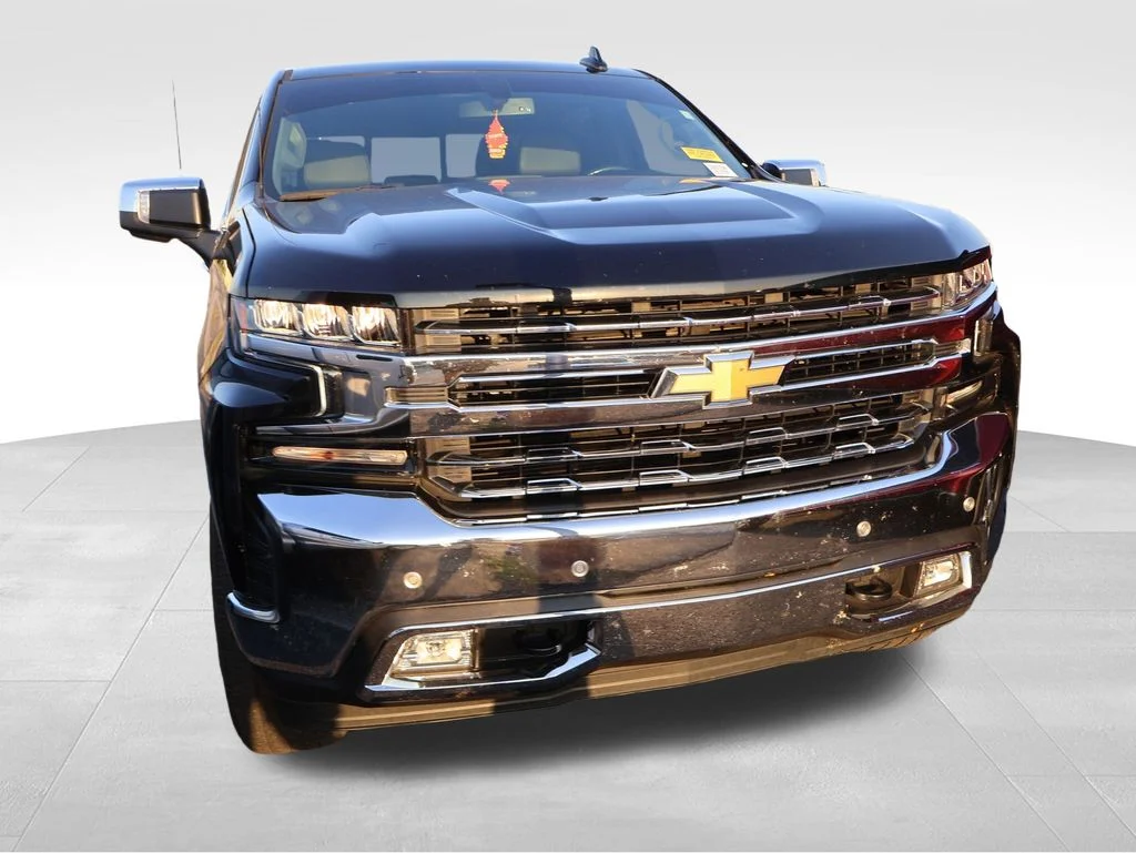 Used 2019 Black Chevrolet LTZ image 11