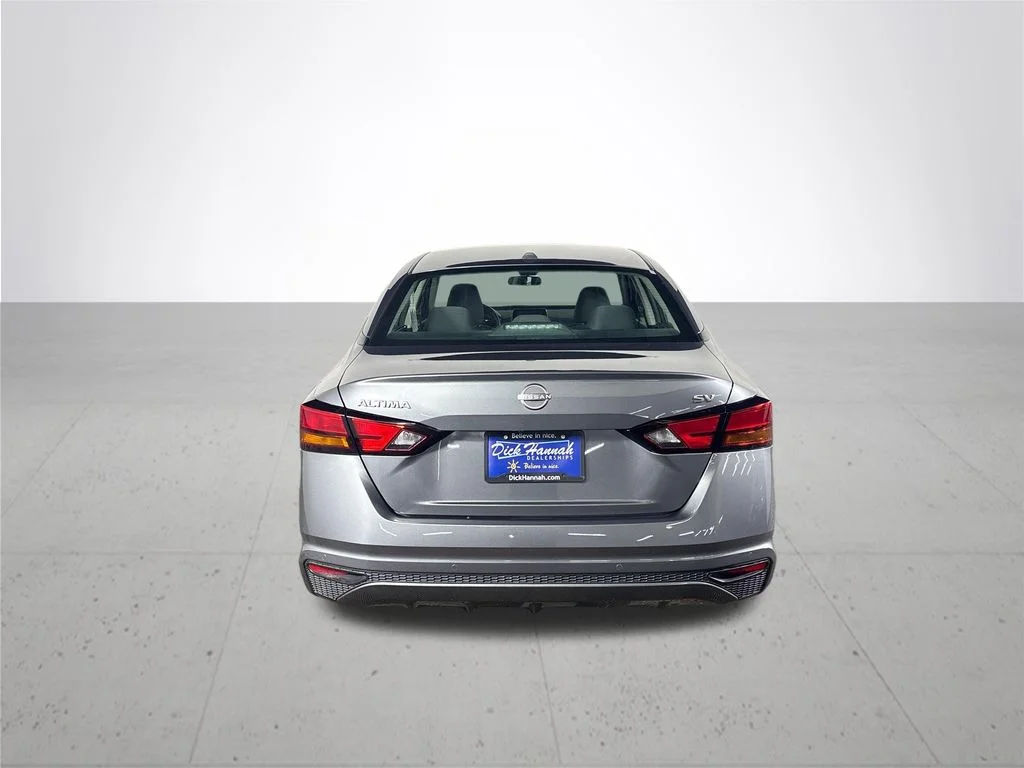Used 2024 Gray Nissan 2.5 SV image 7