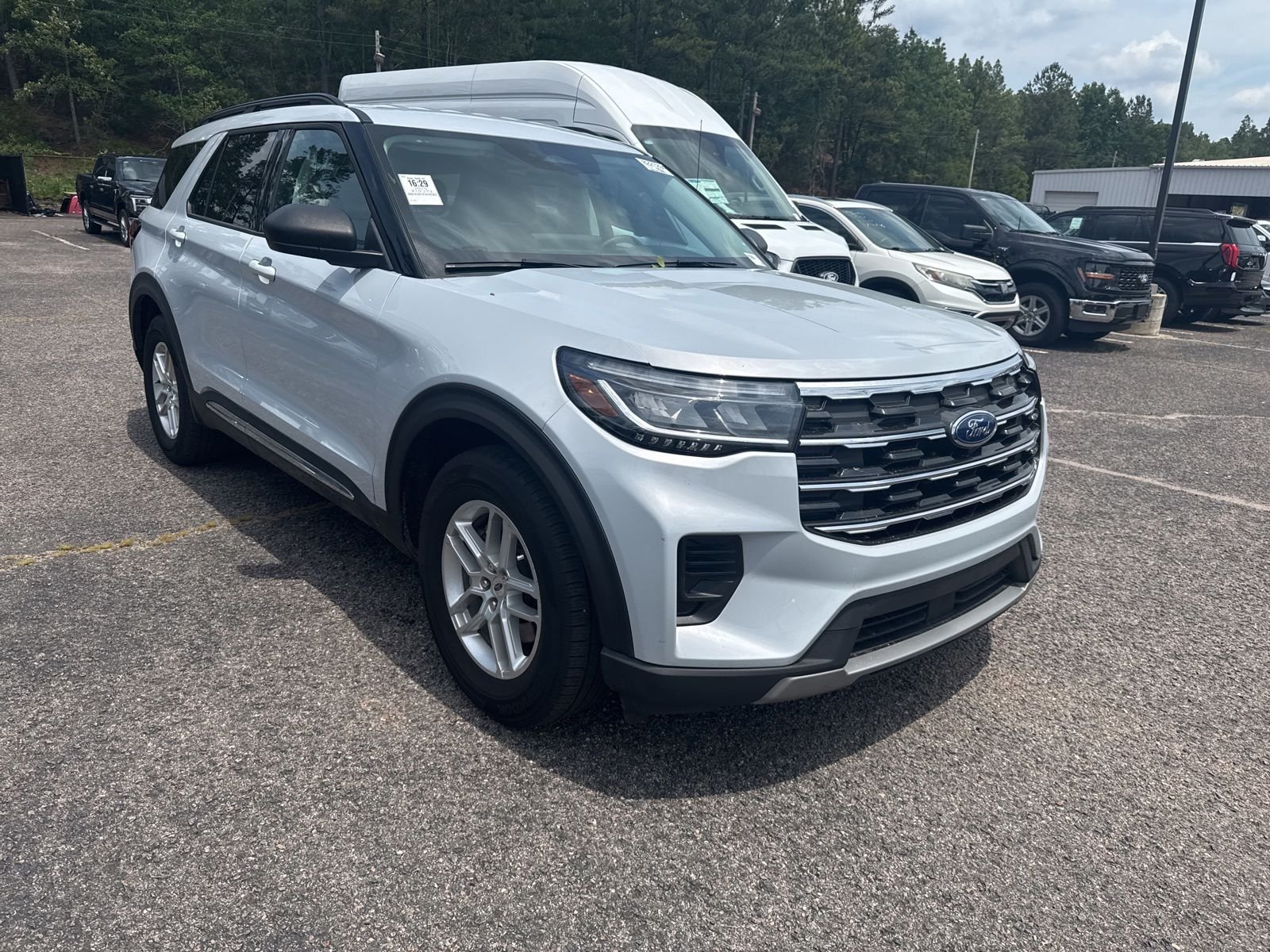 2025 Ford Explorer Active RWD (PL535)'s photo