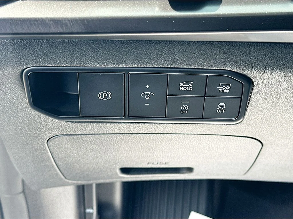 New 2027 Glacial White Pearl Kia X-Line EX image 10