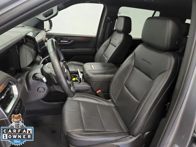 Used 2025 Silver GMC Denali image 19