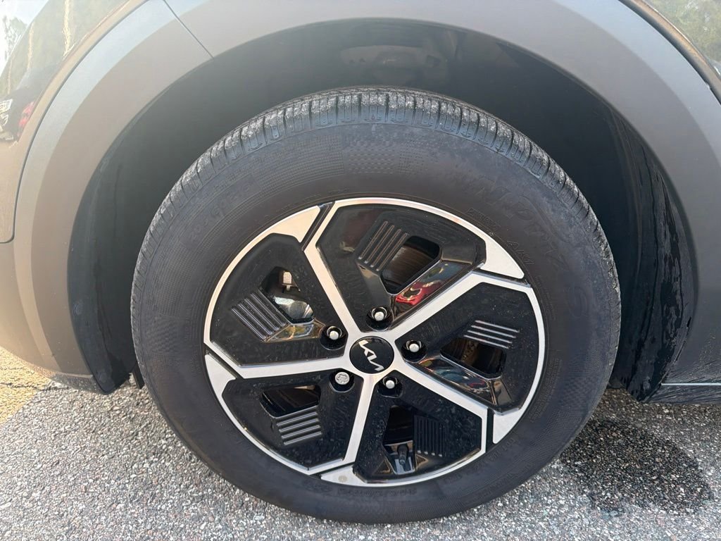 Certified Used 2025 Gray Kia EX image 24