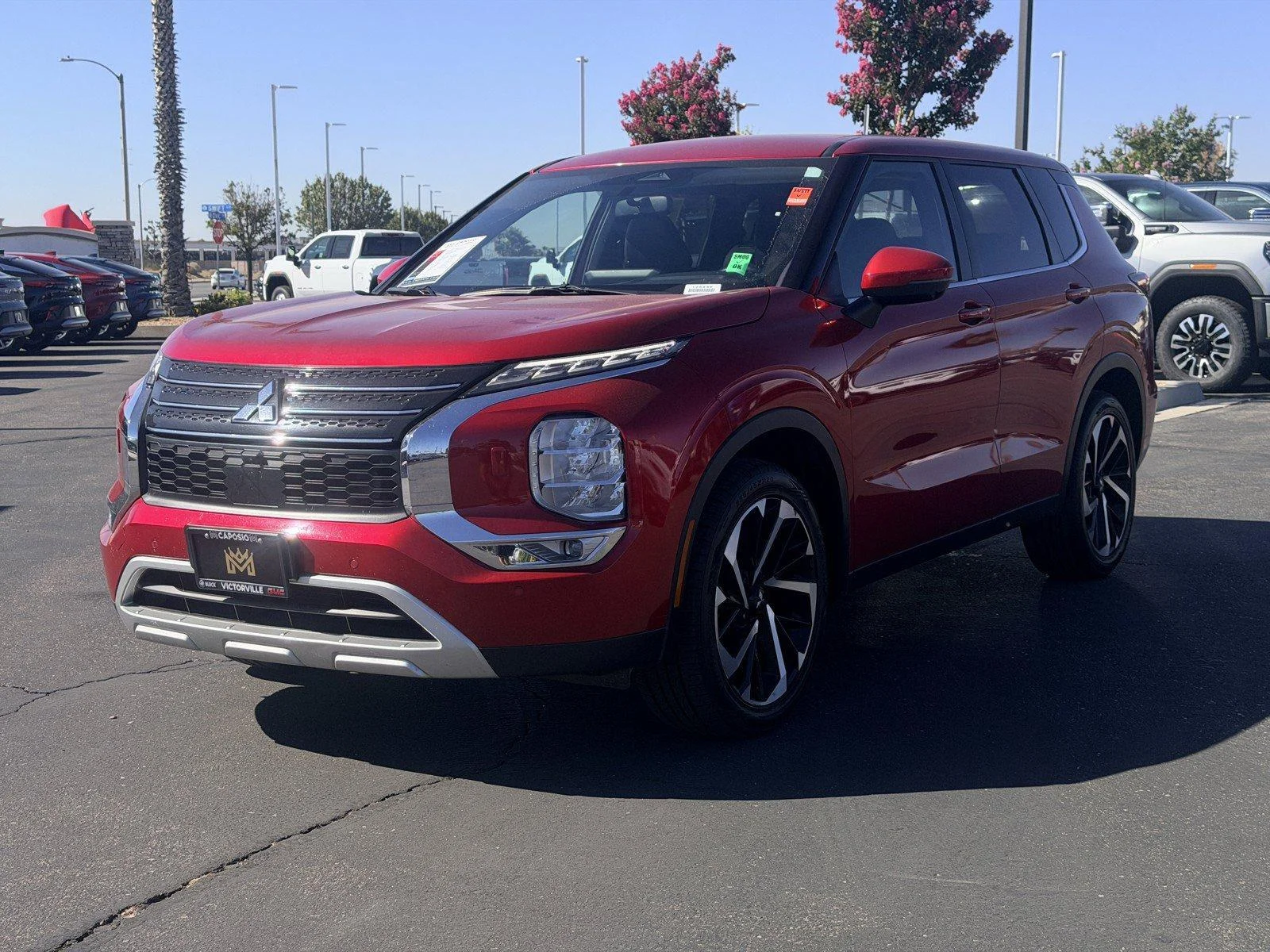 Used 2024  Mitsubishi SE image 3