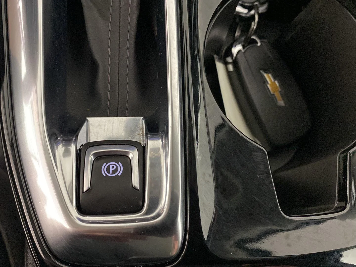 Used 2025 Mosaic Black Metallic Chevrolet ACTIV image 16
